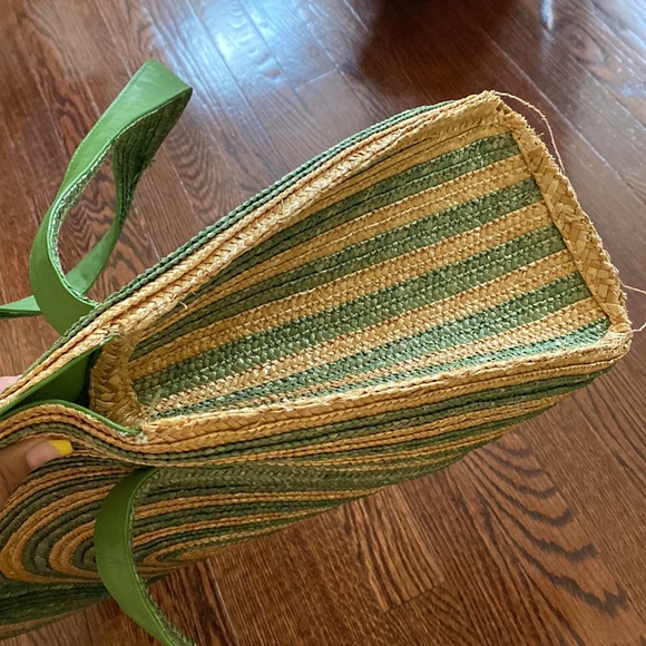 Kate Spade Green Stripe Lawn Party Reign Half Moon Straw Tote - Picture 5 of 10